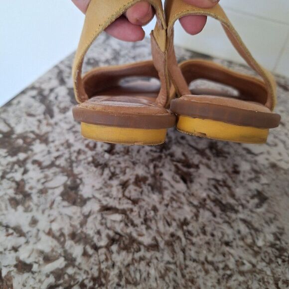 Born soft leather Sandals size 9M - Picture 3 of 8